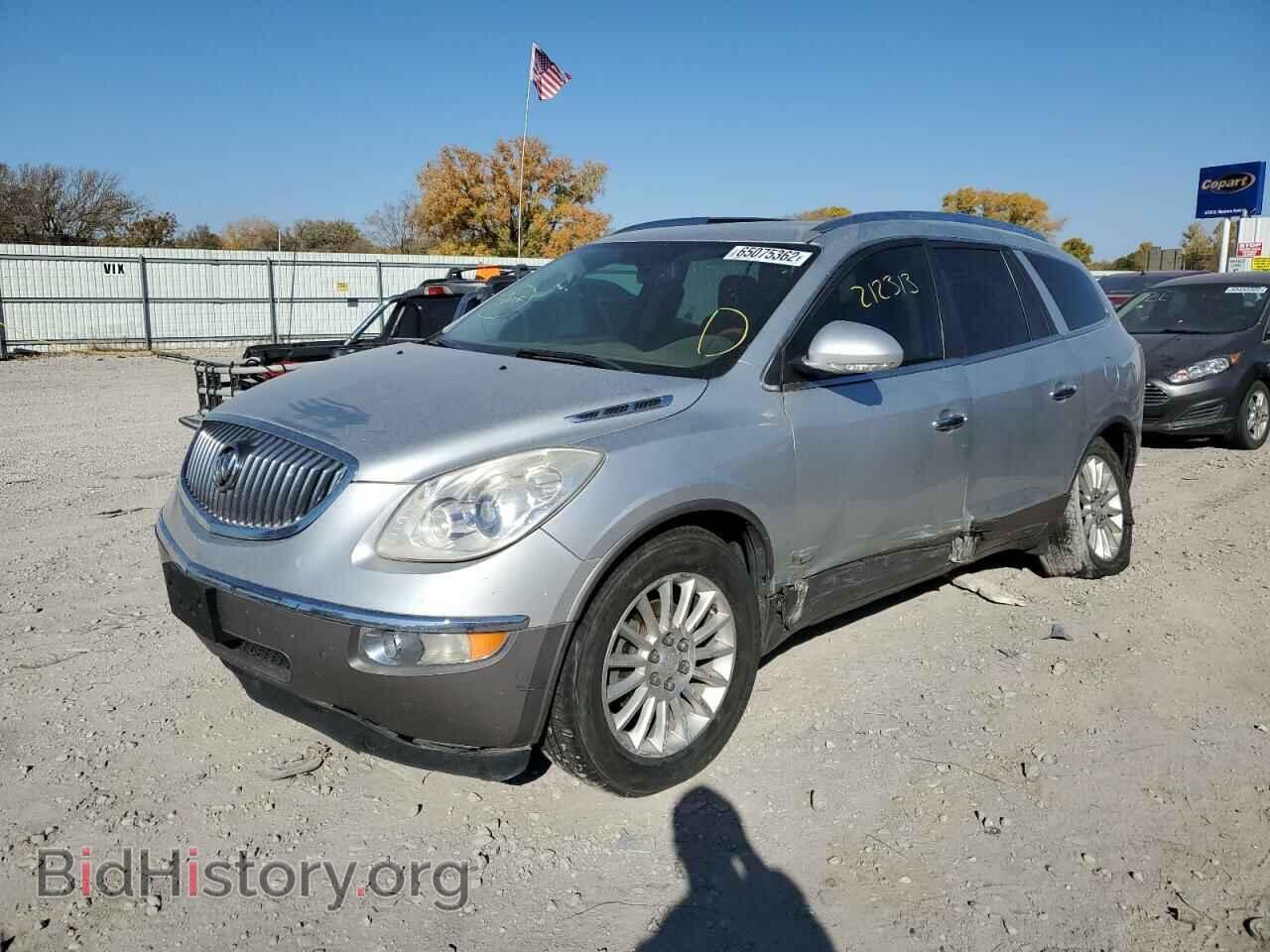 2012 BUICK ENCLAVE - VIN: 5GAKRCED8CJ421802 - Фото 2