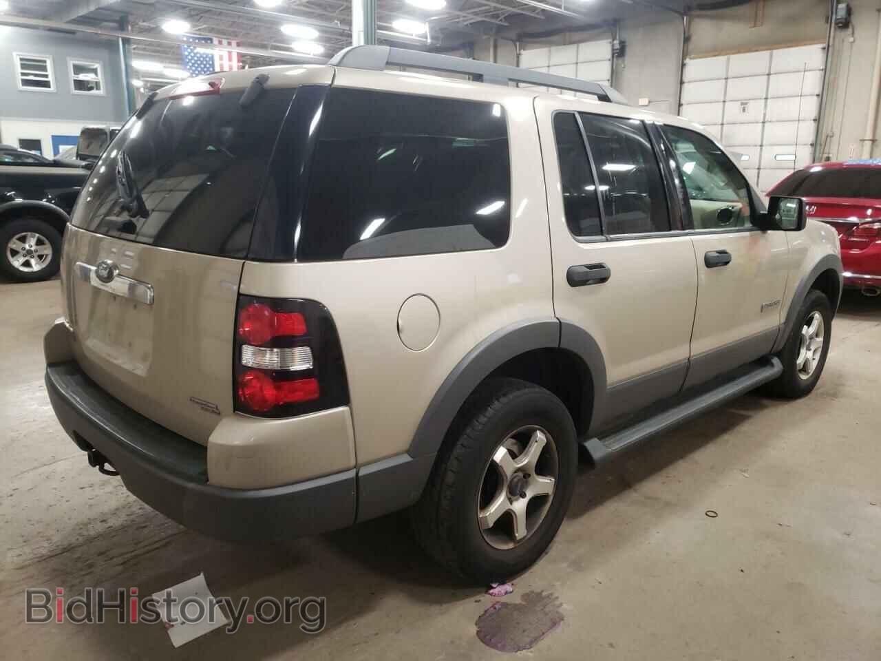 2006 FORD EXPLORER - VIN: 1FMEU73E56UB06001 - Фото 4