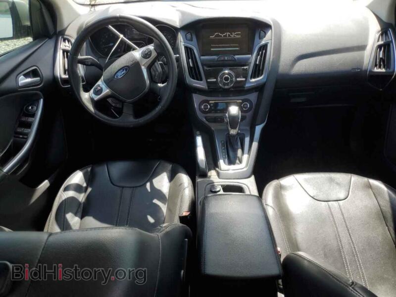 2012 Ford FOCUS (VIN 1FAHP3J25CL213938) — photo 8 of 12