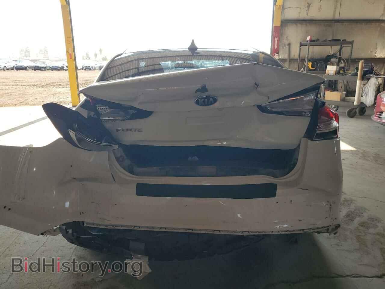 2018 KIA FORTE - VIN: 3KPFK4A71JE227732 - Фото 6