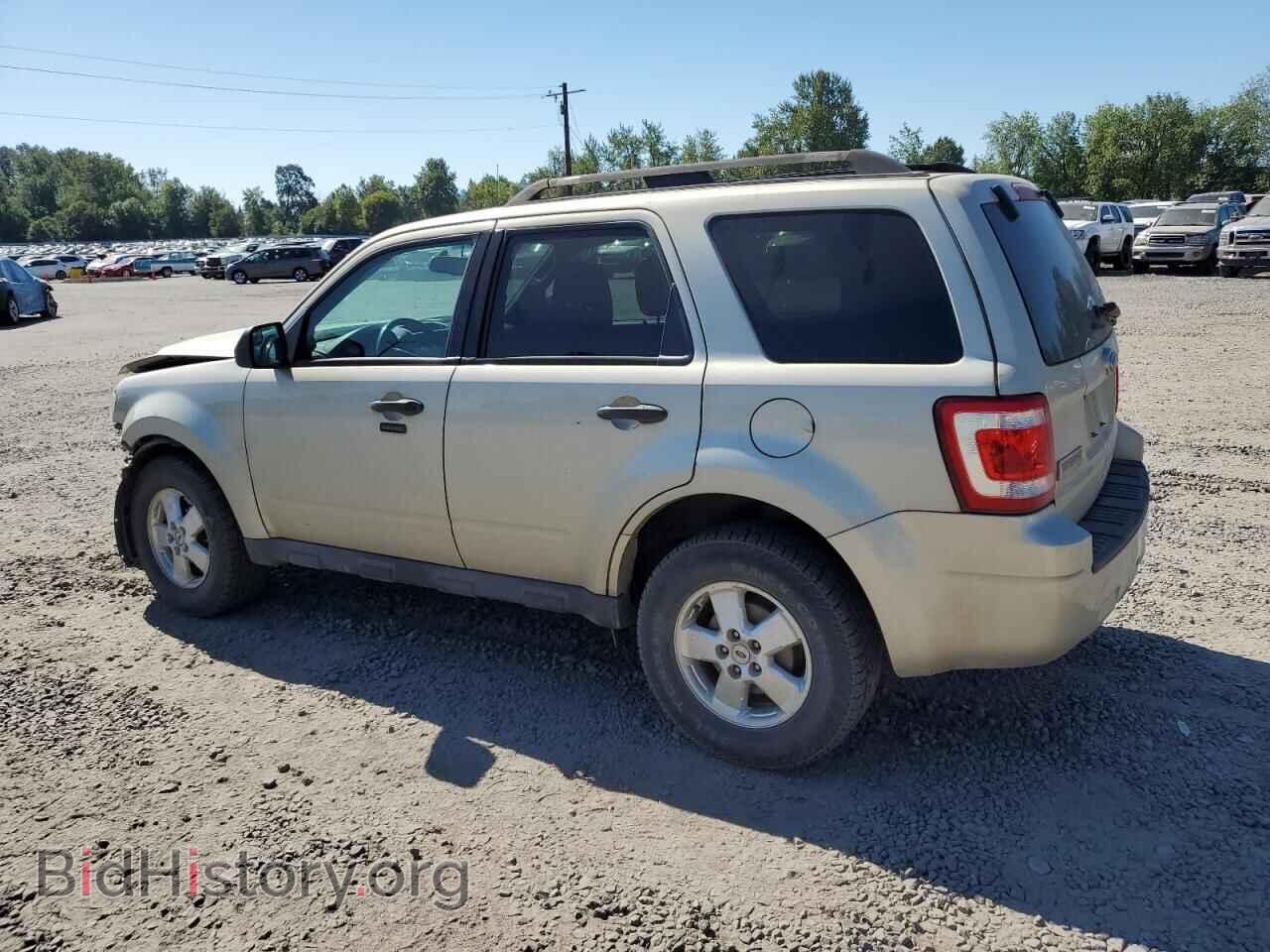 2011 FORD ESCAPE - VIN: 1FMCU9D78BKC38730 - Фото 2