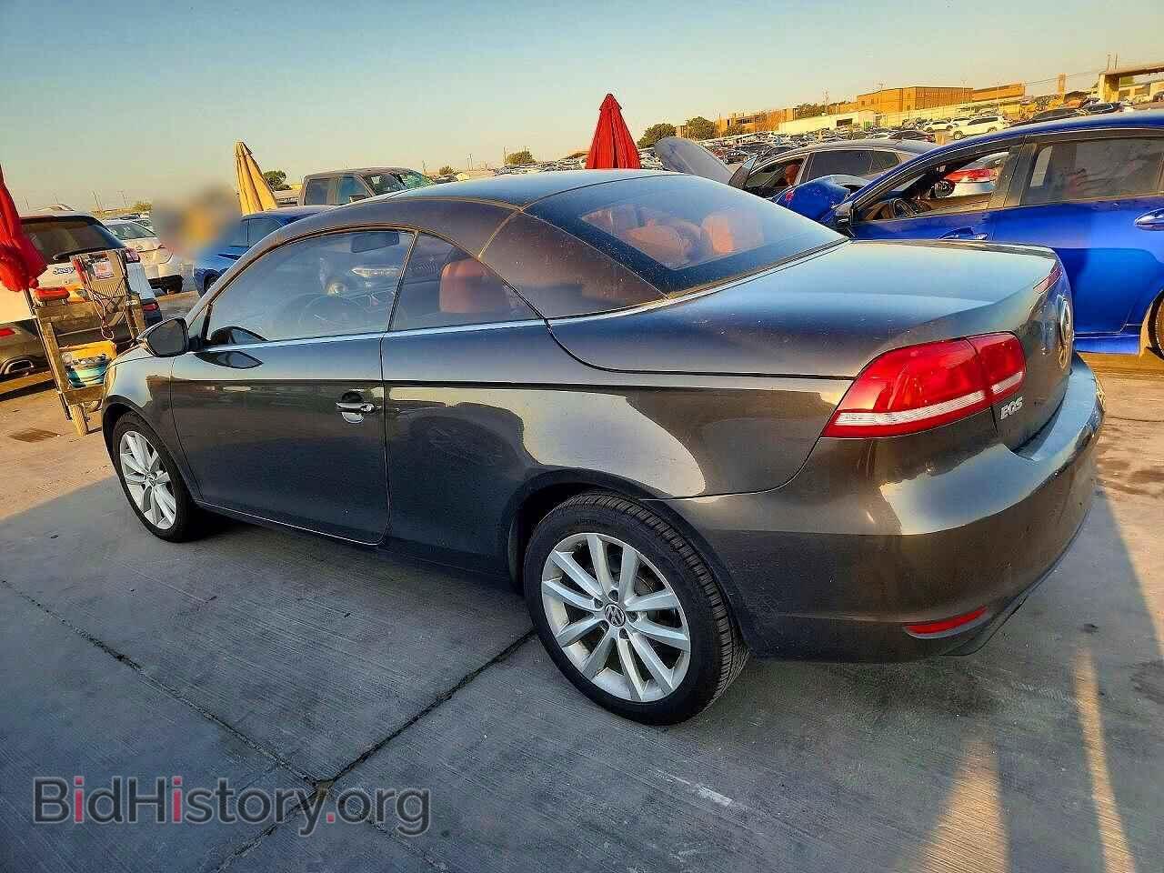 2014 VOLKSWAGEN EOS - VIN: WVWBW8AH2EV003258 - Фото 2