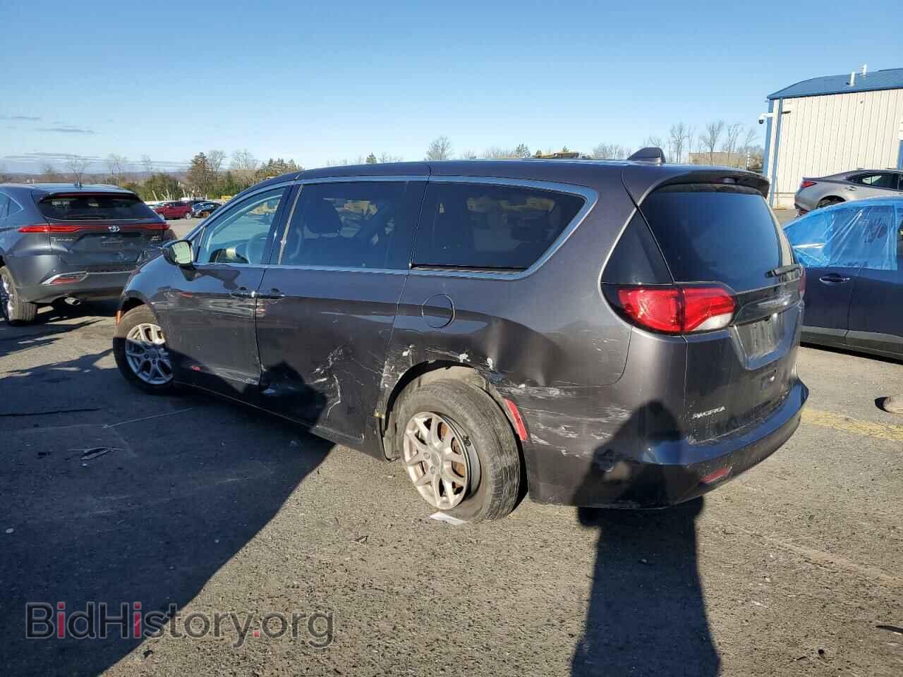 2017 CHRYSLER PACIFICA - VIN: 2C4RC1CG5HR840354 - Photo 2