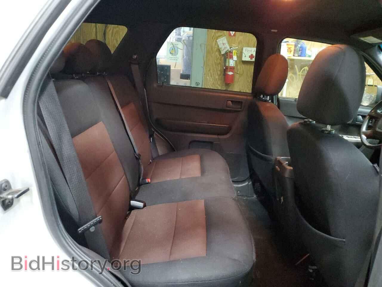 2008 FORD ESCAPE - VIN: 1FMCU93178KA49704 - Фото 11