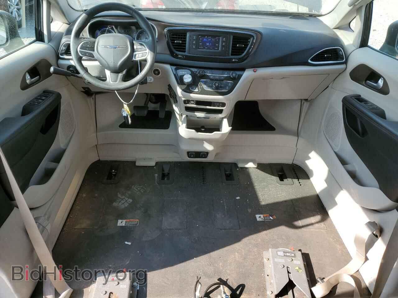 2017 CHRYSLER PACIFICA - VIN: 2C4RC1BG3HR796582 - Photo 8