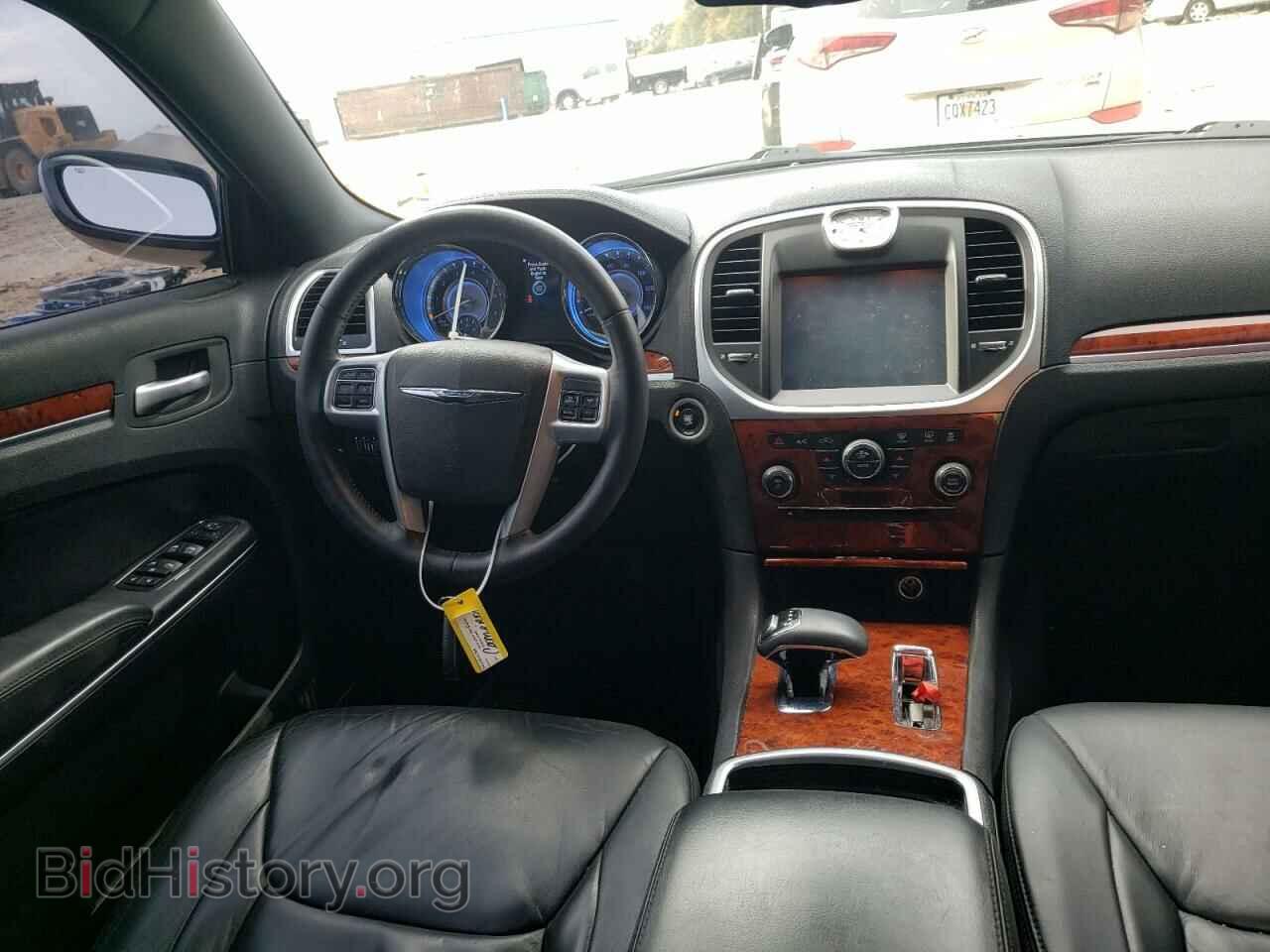 2014 CHRYSLER 300 - VIN: 2C3CCAAG6EH161692 - Фото 9
