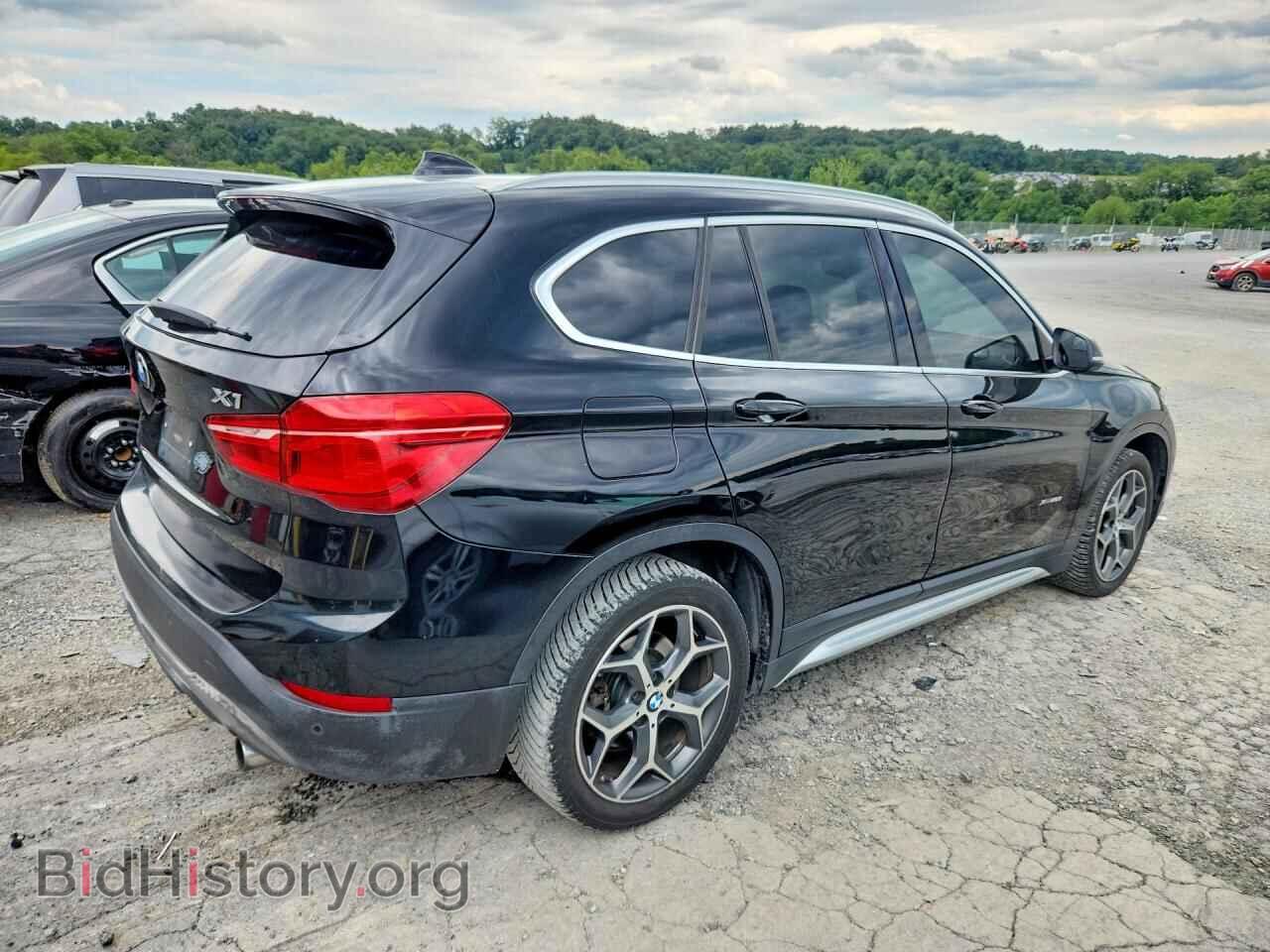 2017 BMW X1 - VIN: WBXHT3C35H5F80805 - Фото 3