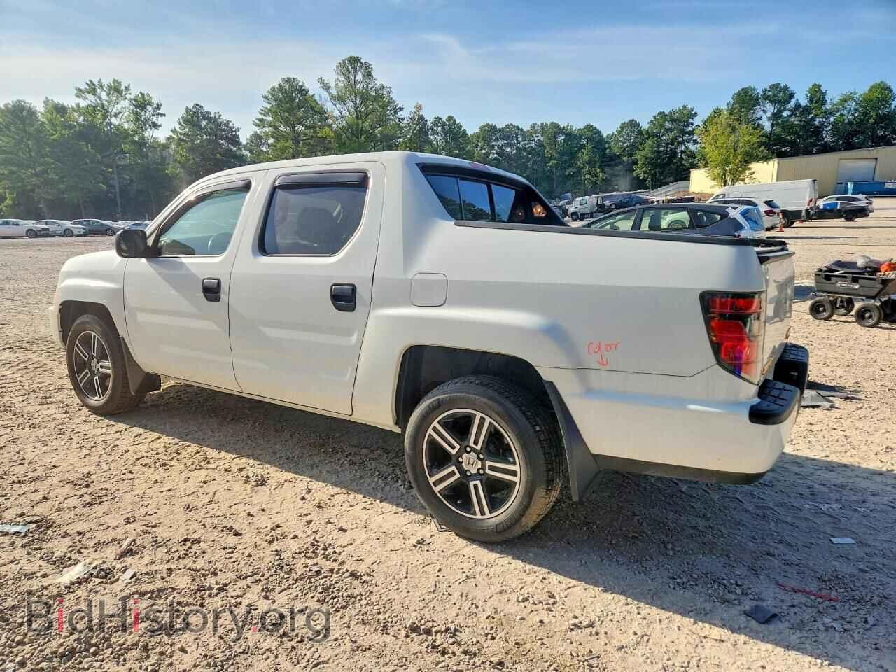 2014 HONDA RIDGELINE - VIN: 5FPYK1F72EB012514 - Photo 2