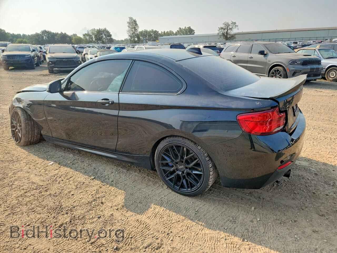 2018 BMW M2 - VIN: WBA2J7C53JVB28727 - Photo 2