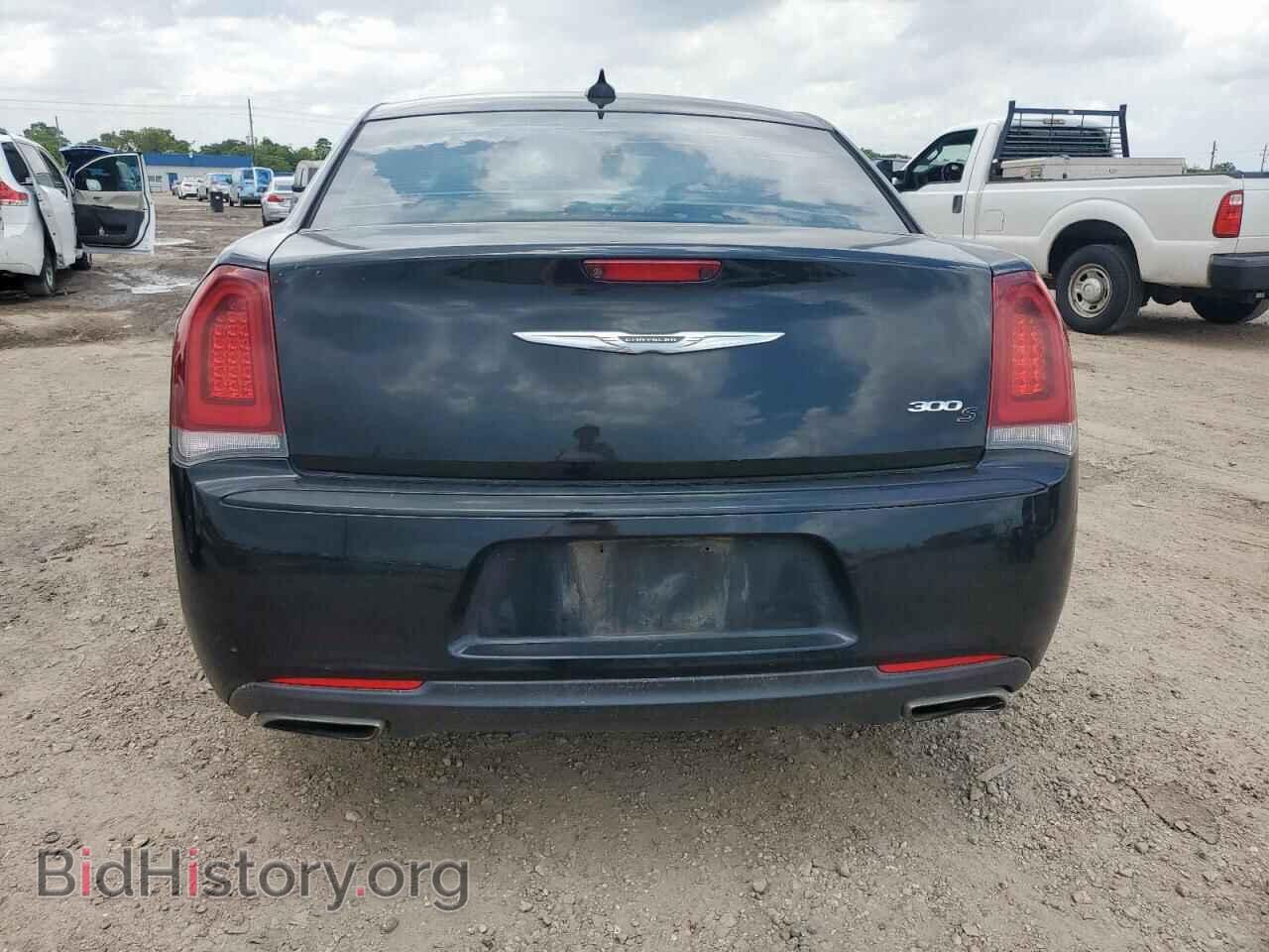 2016 CHRYSLER 300 - VIN: 2C3CCABG4GH278057 - Фото 6