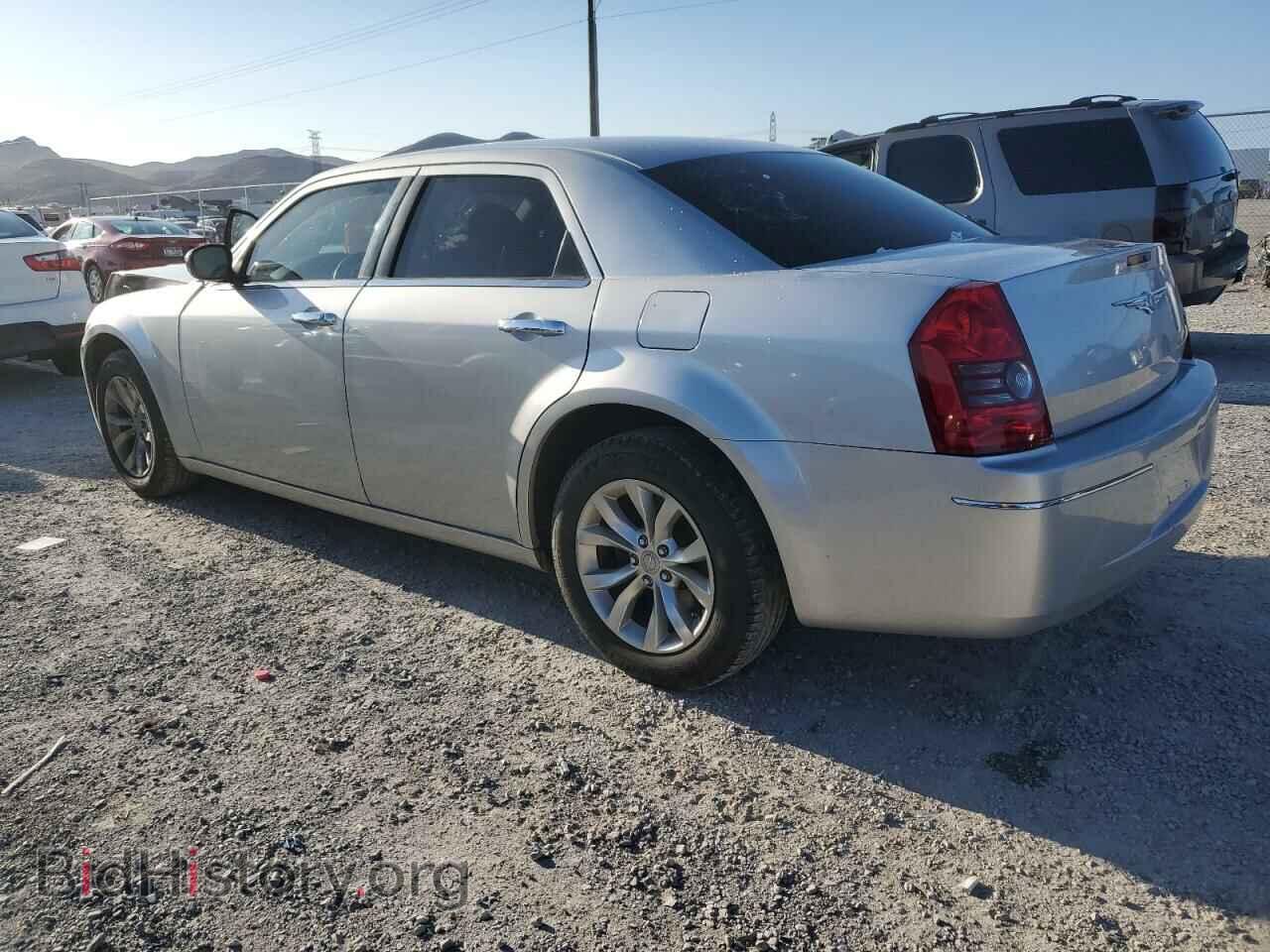 2010 CHRYSLER 300 - VIN: 2C3CA4CD3AH105018 - Фото 2