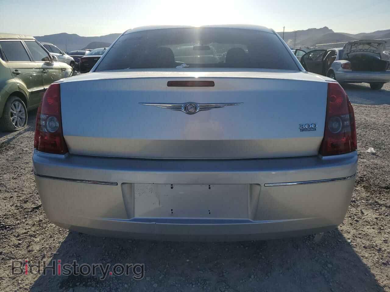 2010 CHRYSLER 300 - VIN: 2C3CA4CD3AH105018 - Фото 6