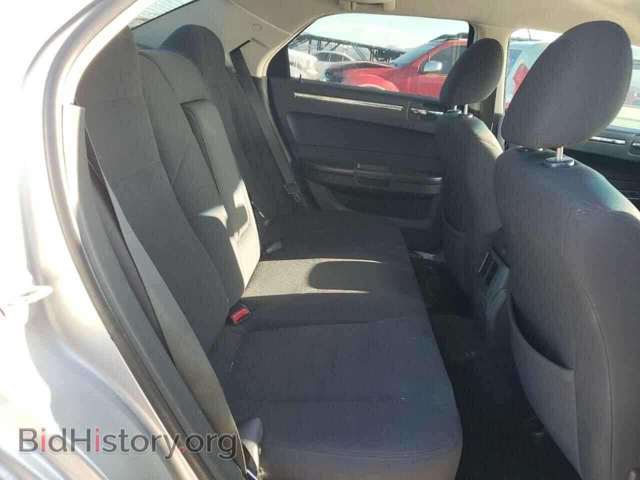 2010 CHRYSLER 300 - VIN: 2C3CA4CD3AH105018 - Фото 10