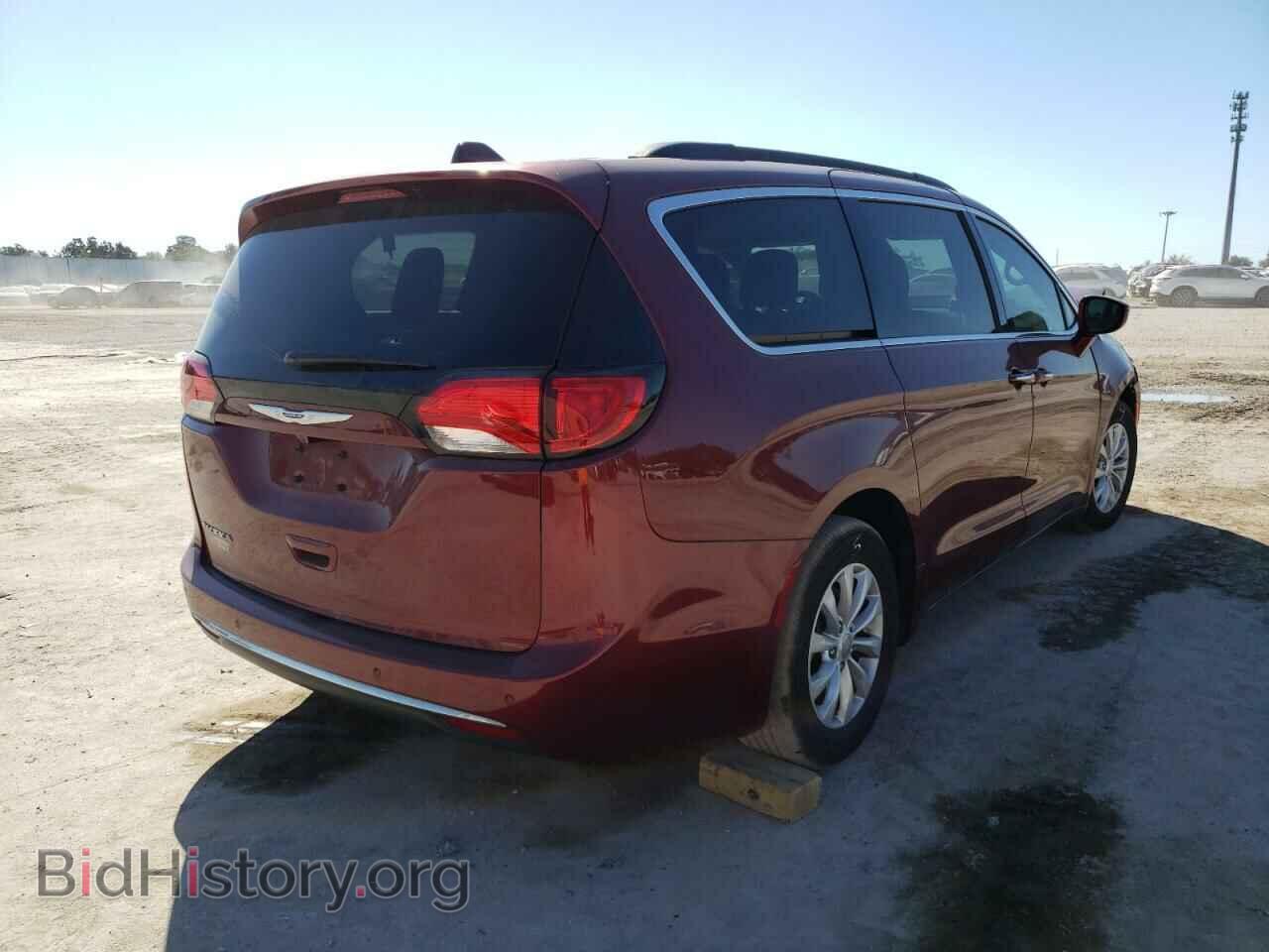 2018 CHRYSLER PACIFICA - VIN: 2C4RC1FG2JR355932 - Photo 4