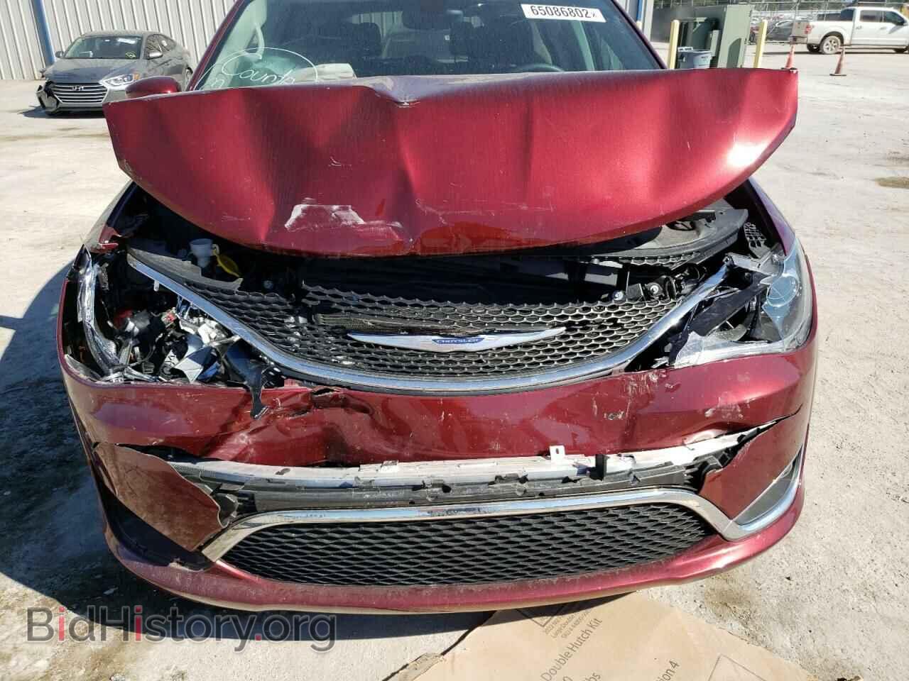 2018 CHRYSLER PACIFICA - VIN: 2C4RC1FG2JR355932 - Photo 9