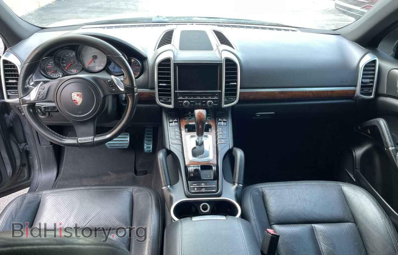 2011 PORSCHE CAYENNE - VIN: WP1AB2A22BLA47332 - Фото 9