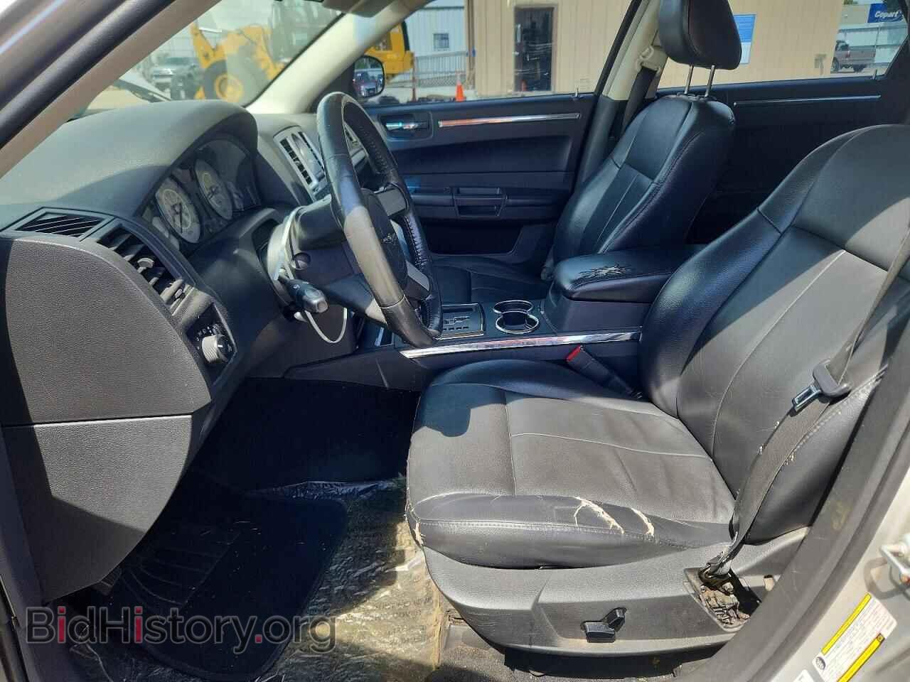 2010 CHRYSLER 300 - VIN: 2C3CA5CV3AH284627 - Photo 7