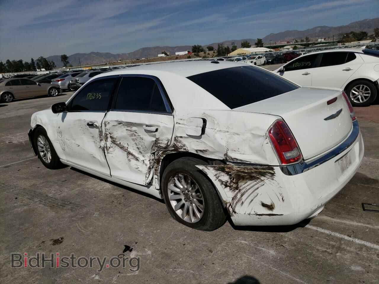 2013 CHRYSLER 300 - VIN: 2C3CCAAG5DH697502 - Фото 3