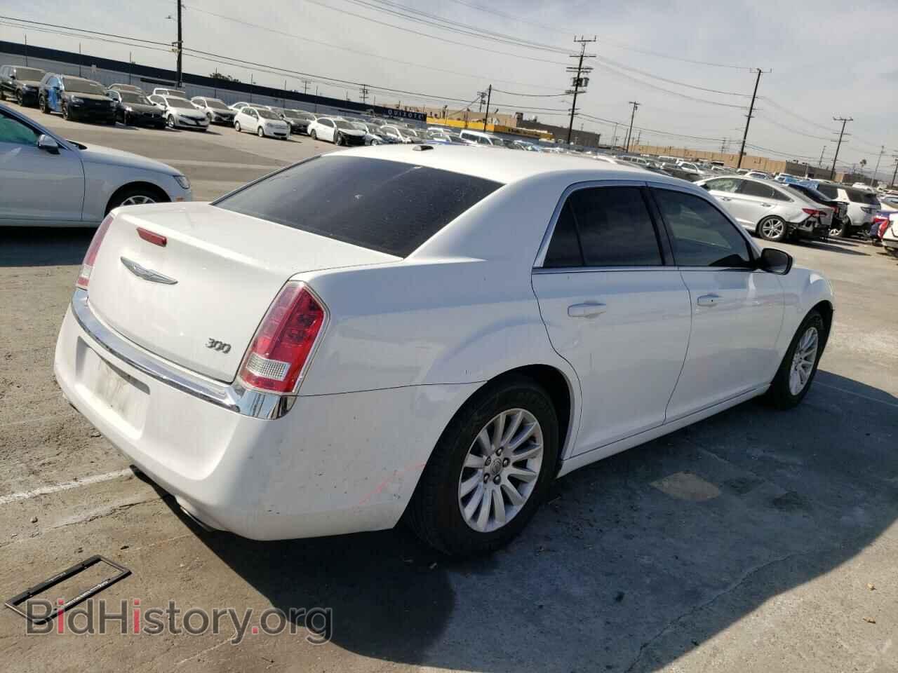 2013 CHRYSLER 300 - VIN: 2C3CCAAG5DH697502 - Фото 4