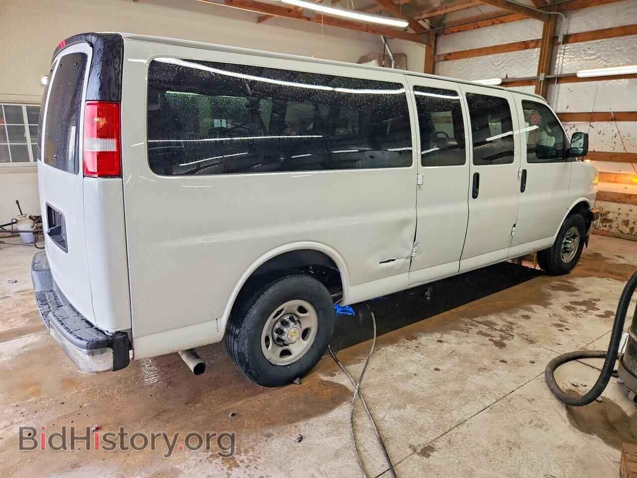2024 CHEVROLET EXPRESS - VIN: 1GAZGPF74R1234965 - Photo 3