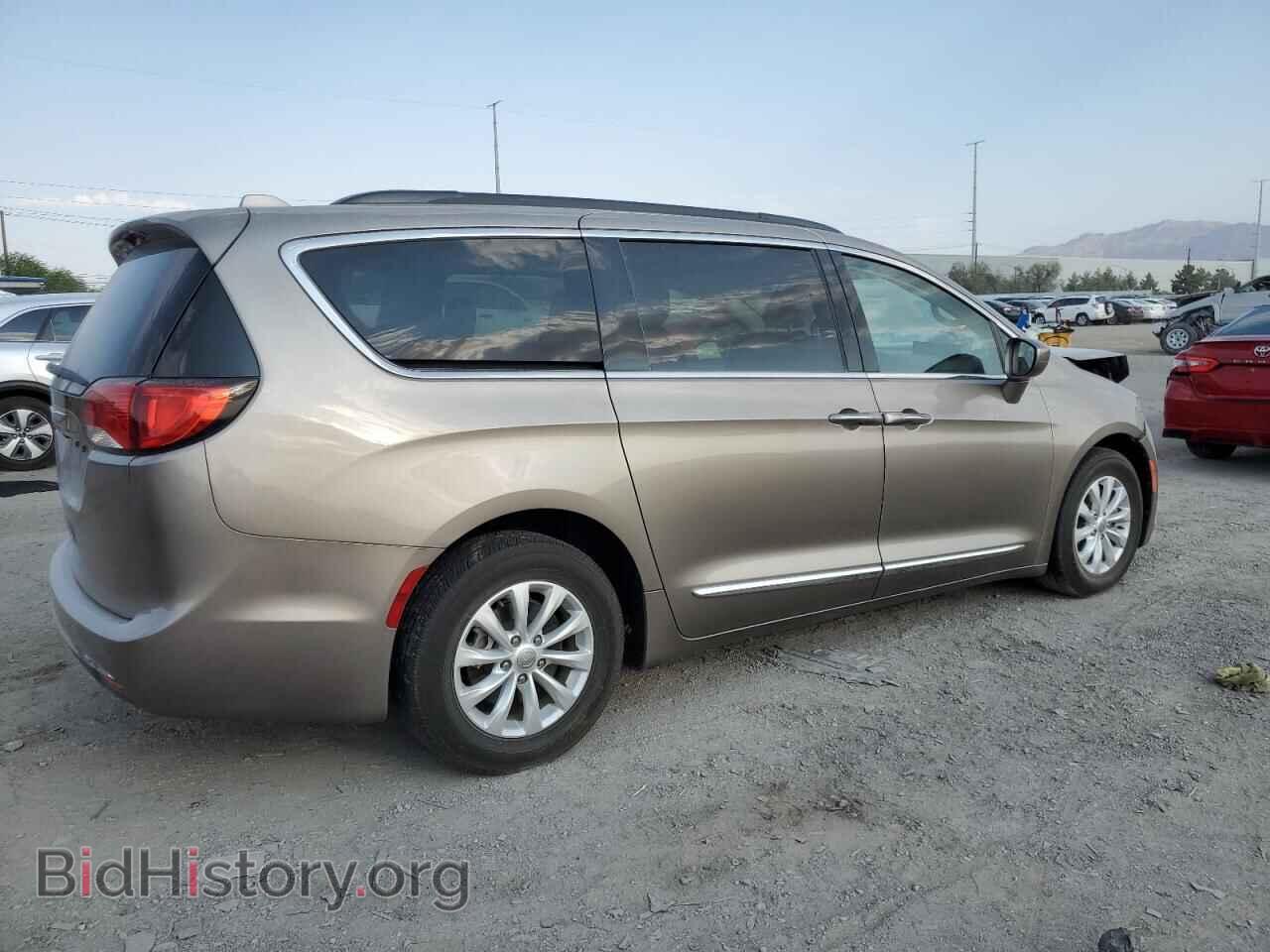 2017 CHRYSLER PACIFICA - VIN: 2C4RC1BG7HR720427 - Photo 3
