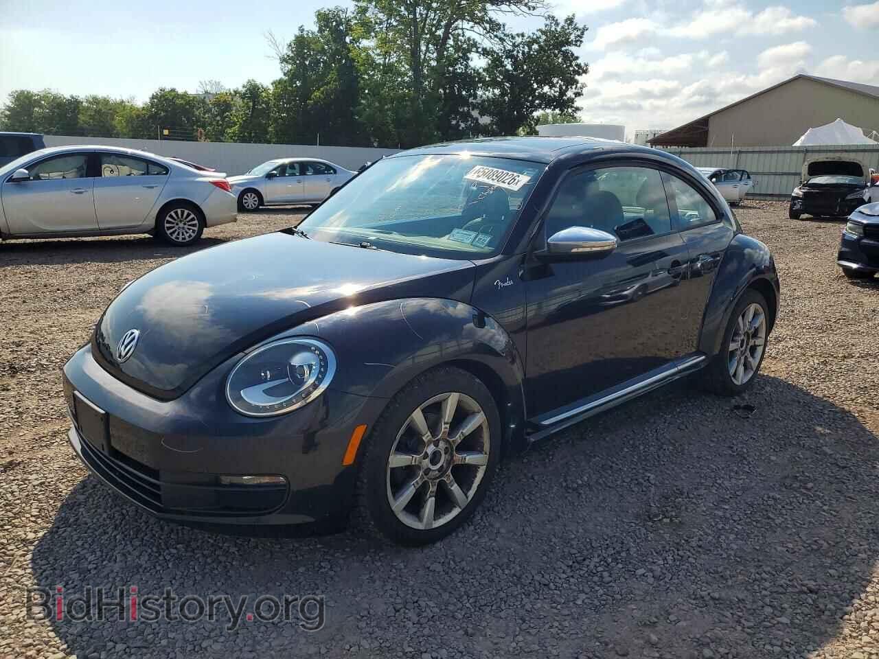 Photo 3VWJP7AT0DM677504 - VOLKSWAGEN BEETLE 2013