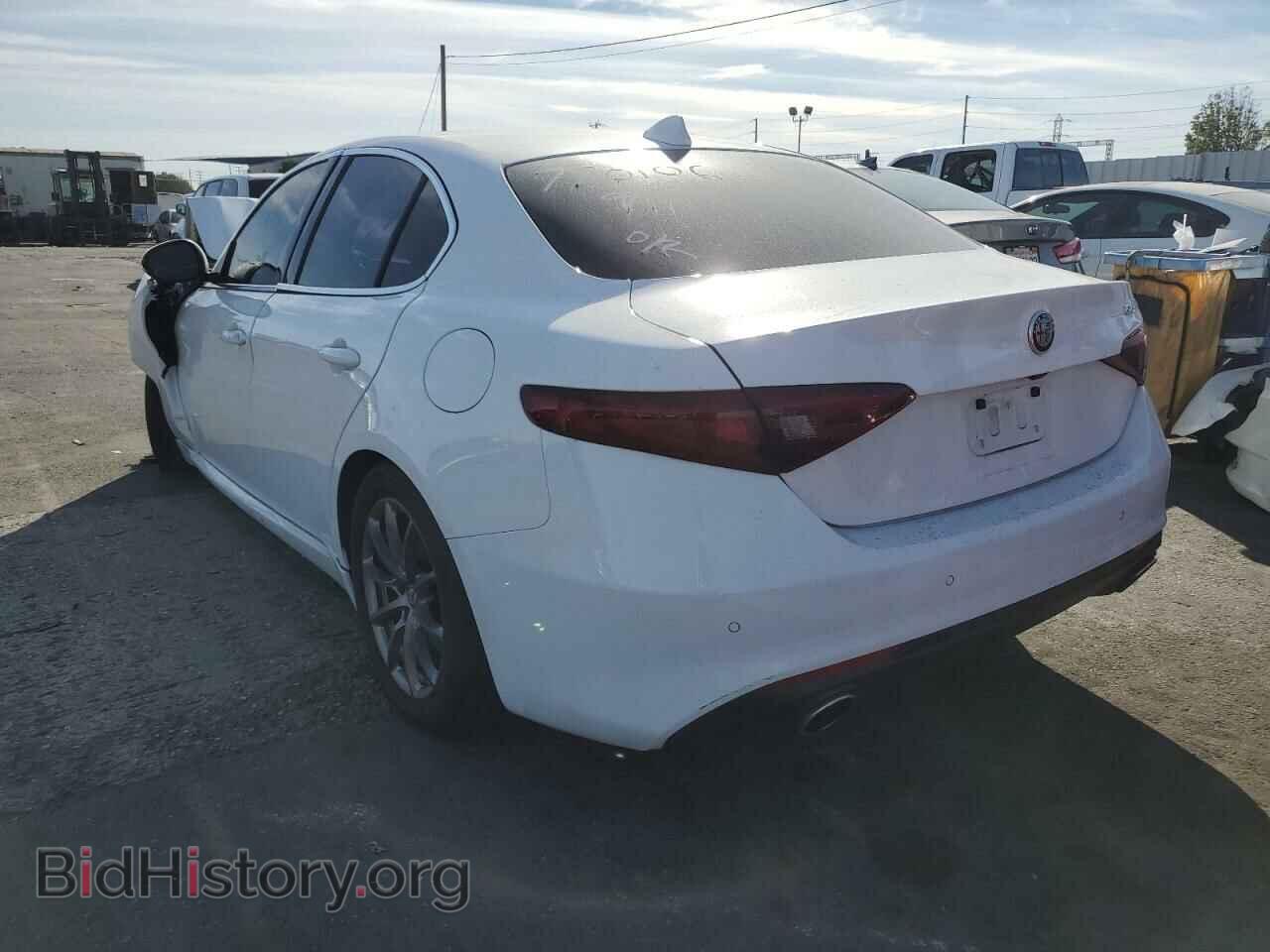2018 ALFA ROMEO GIULIA - VIN: ZARFAEBN3J7563250 - Фото 3