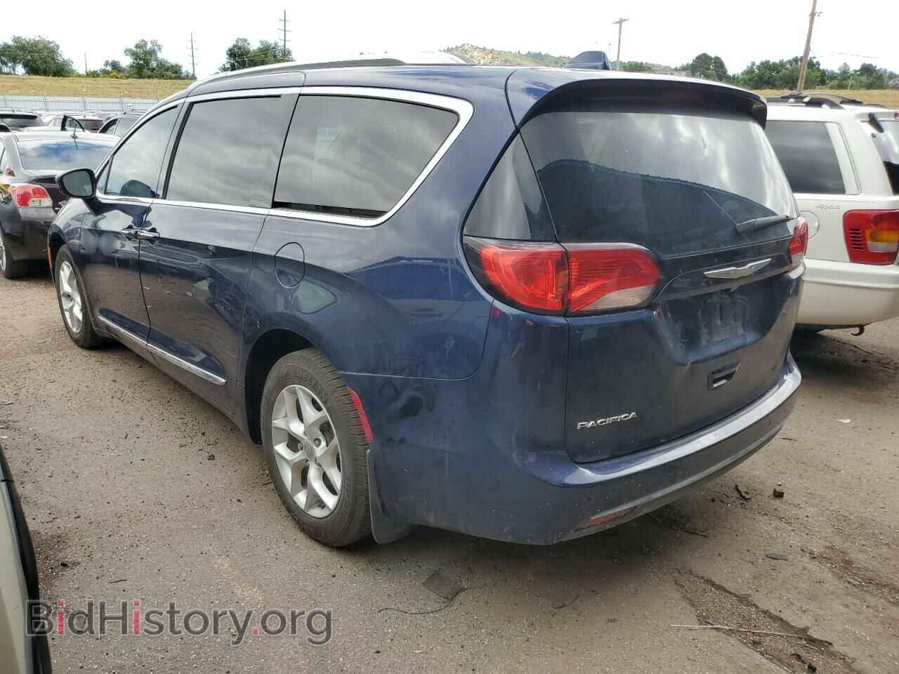 2017 CHRYSLER PACIFICA - VIN: 2C4RC1EG1HR832829 - Photo 2