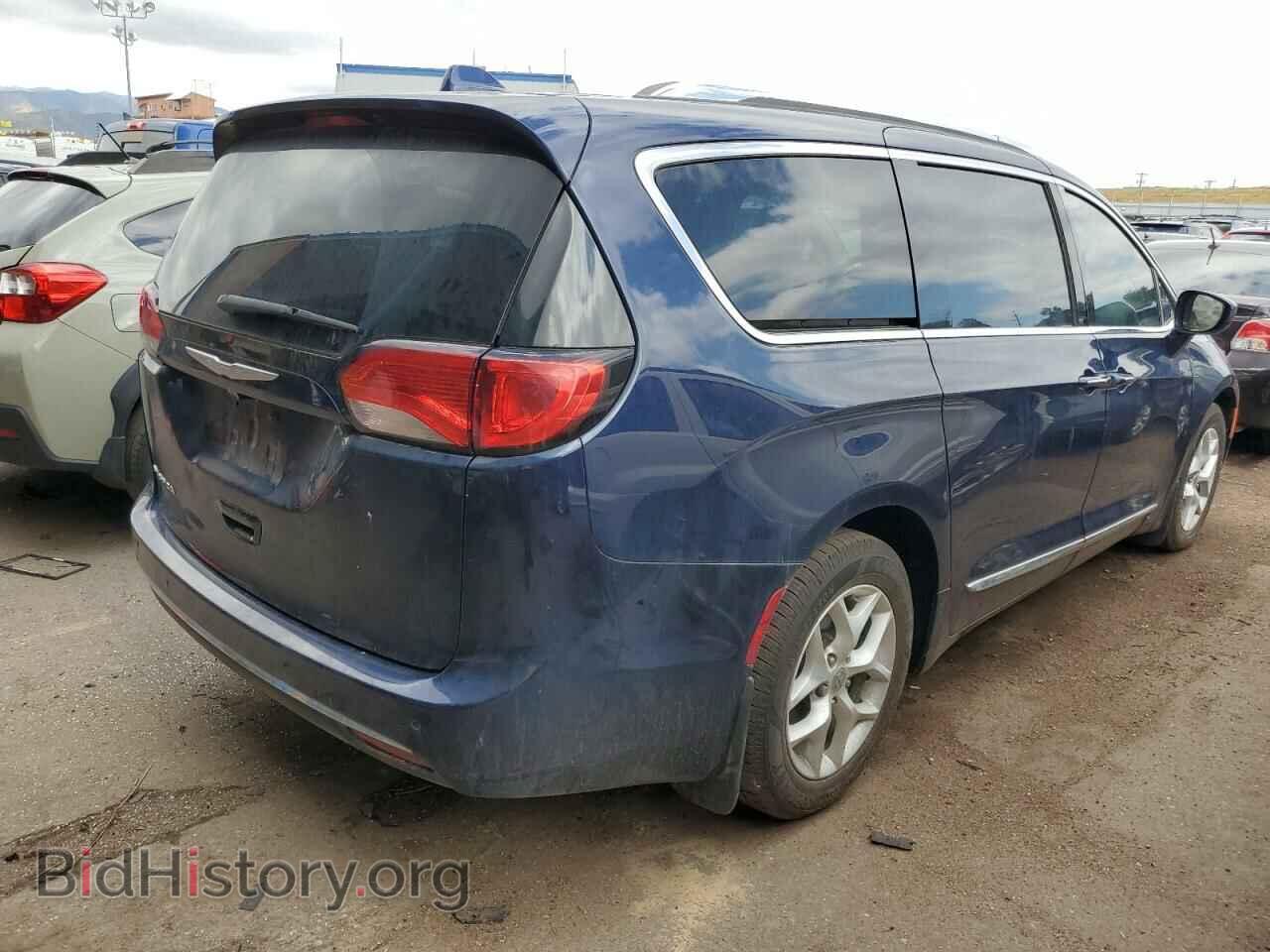 2017 CHRYSLER PACIFICA - VIN: 2C4RC1EG1HR832829 - Photo 3