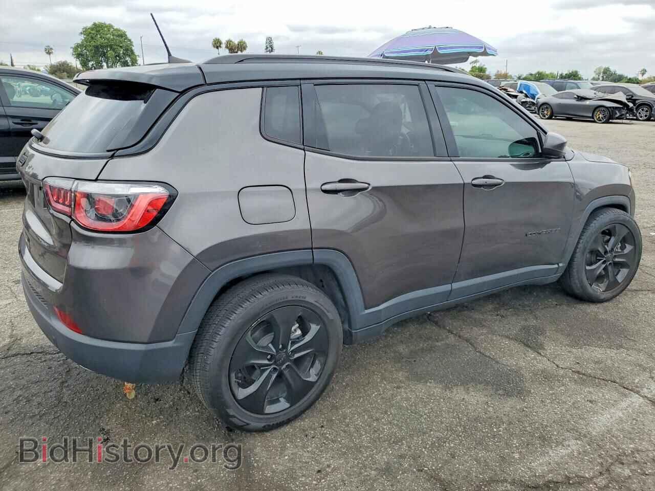 2019 JEEP COMPASS - VIN: 3C4NJCBB2KT762903 - Фото 3