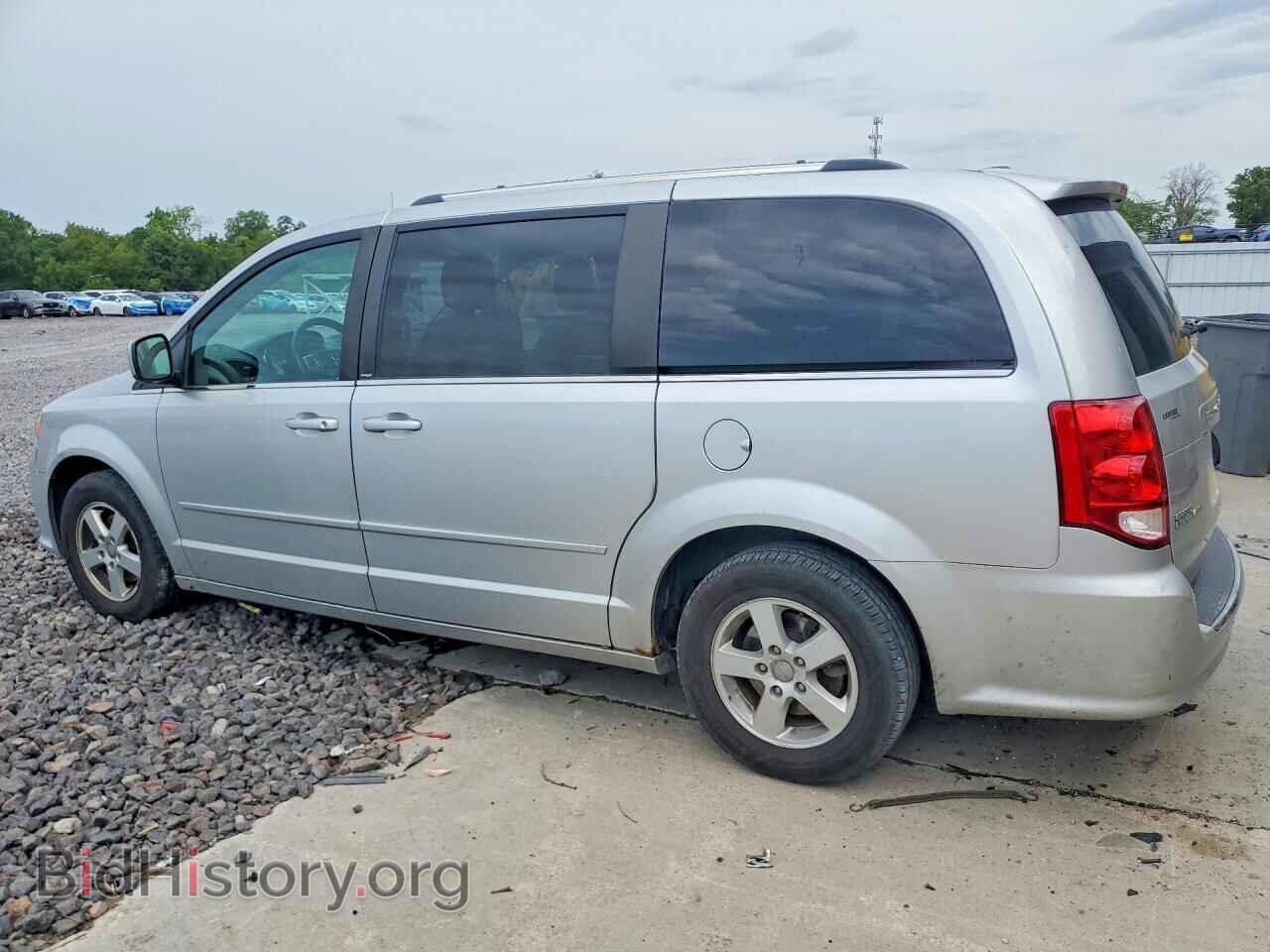 2011 DODGE CARAVAN - VIN: 2D4RN5DG5BR721133 - Photo 2