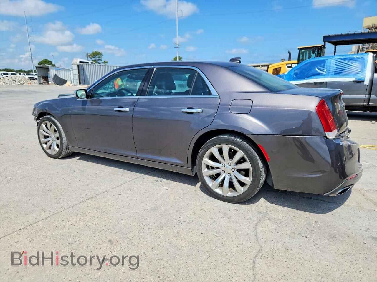 2018 CHRYSLER 300 - VIN: 2C3CCAEG8JH193743 - Фото 2