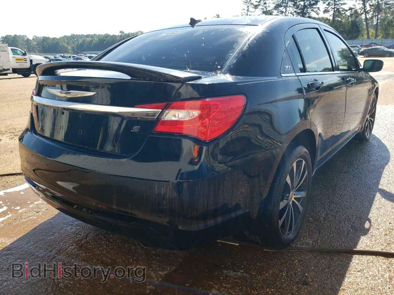 2011 CHRYSLER 200 - VIN: 1C3BC8FG9BN567725 - Фото 4
