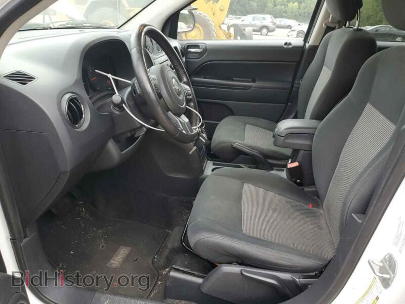 2012 Jeep COMPASS (VIN 1C4NJDEB3CD686150) — photo 7 of 13