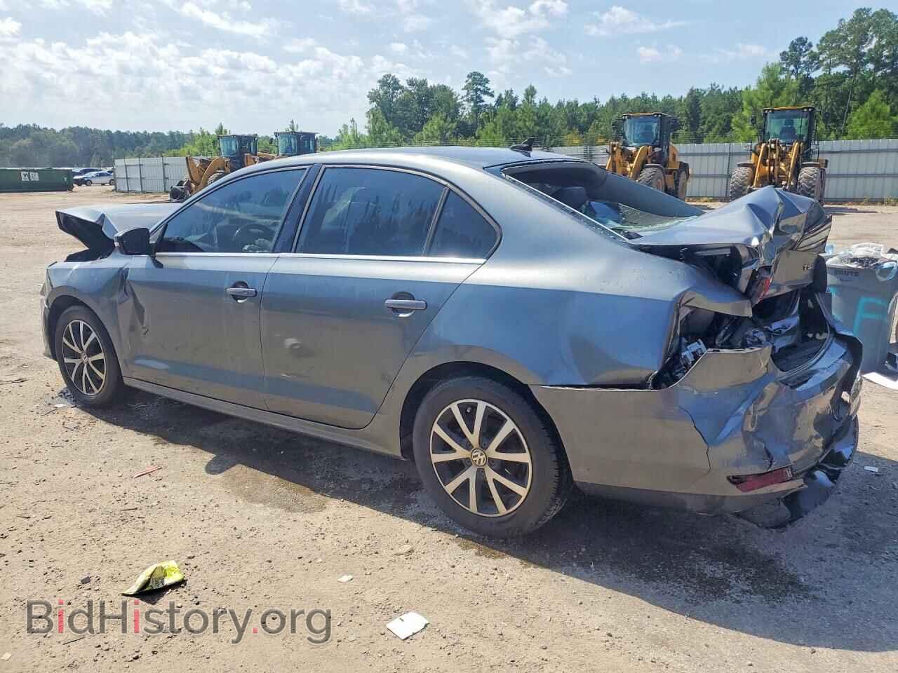 2017 VOLKSWAGEN JETTA - VIN: 3VWDB7AJ9HM322007 - Photo 2