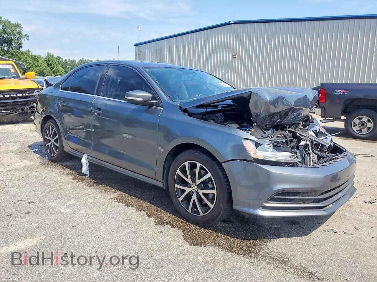 2017 VOLKSWAGEN JETTA - VIN: 3VWDB7AJ9HM322007 - Photo 4