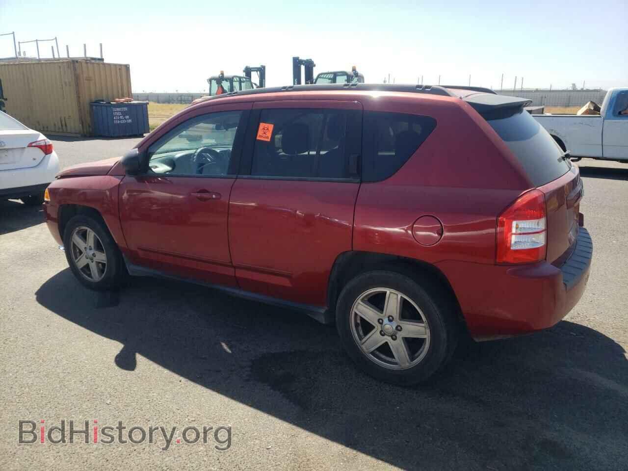 2010 JEEP COMPASS - VIN: 1J4NT4FB8AD537863 - Photo 2