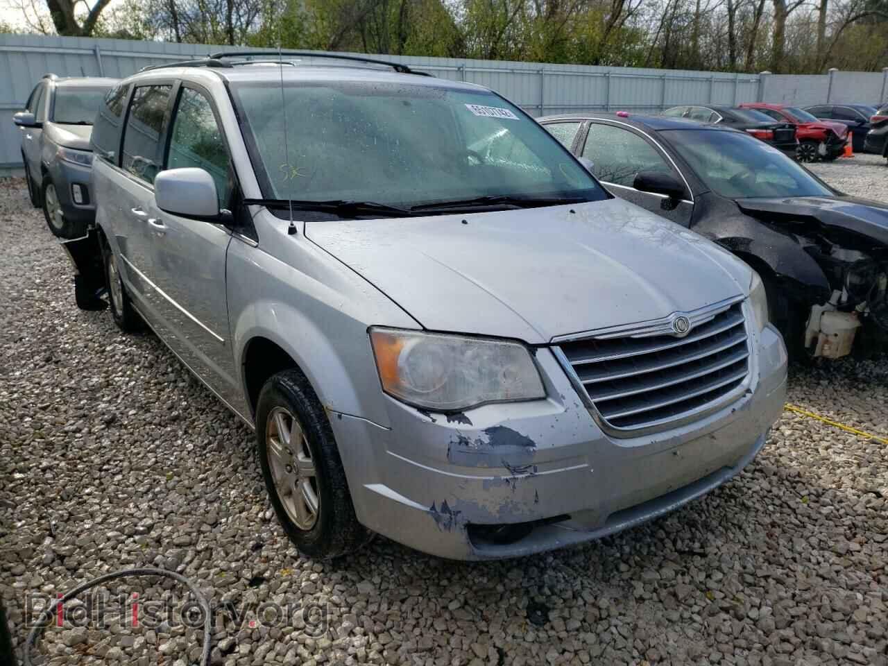 Фотография 2A4RR5D11AR302900 - CHRYSLER MINIVAN 2010