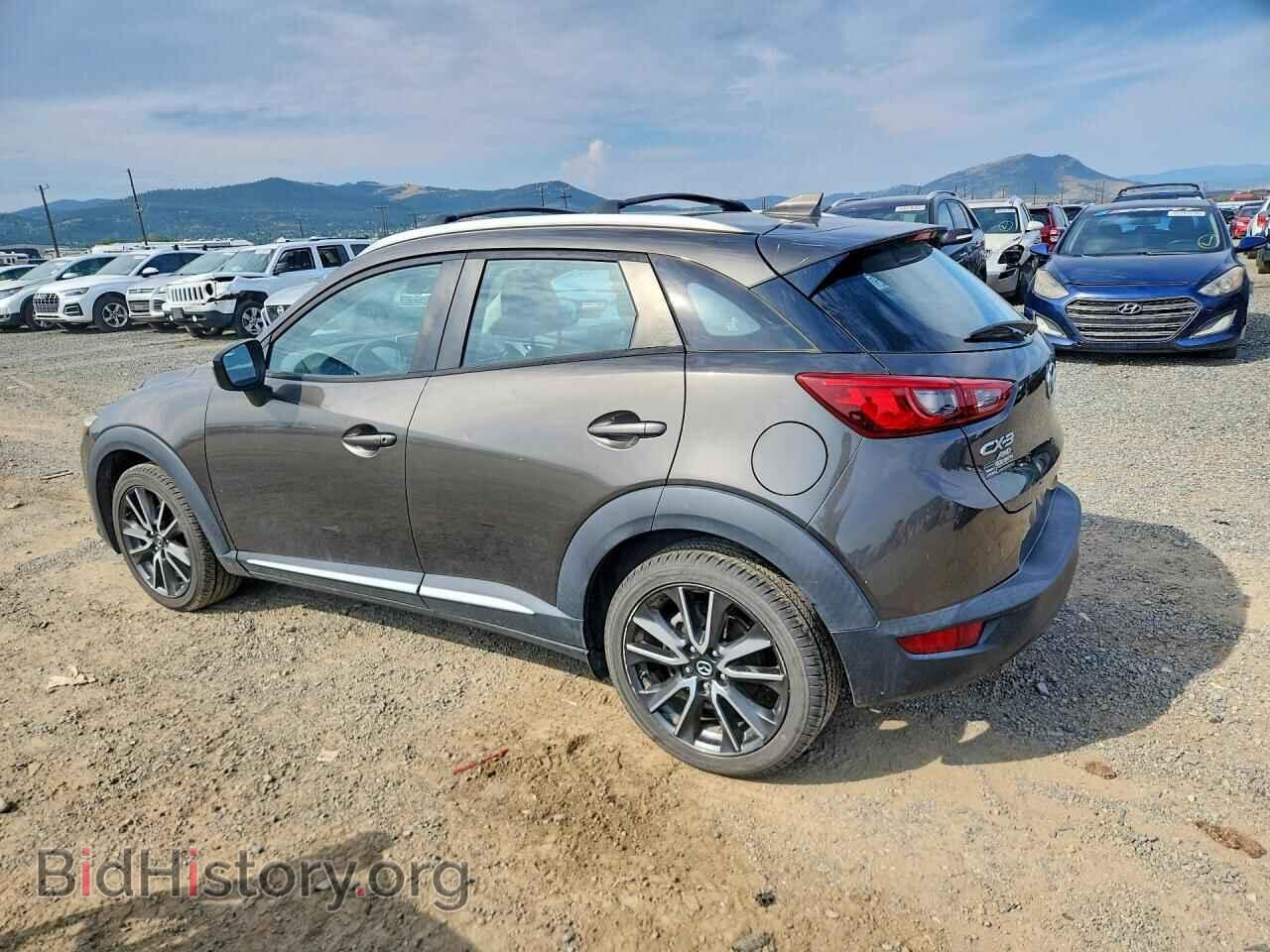 2017 MAZDA CX-3 - VIN: JM1DKFD77H0147823 - Фото 2