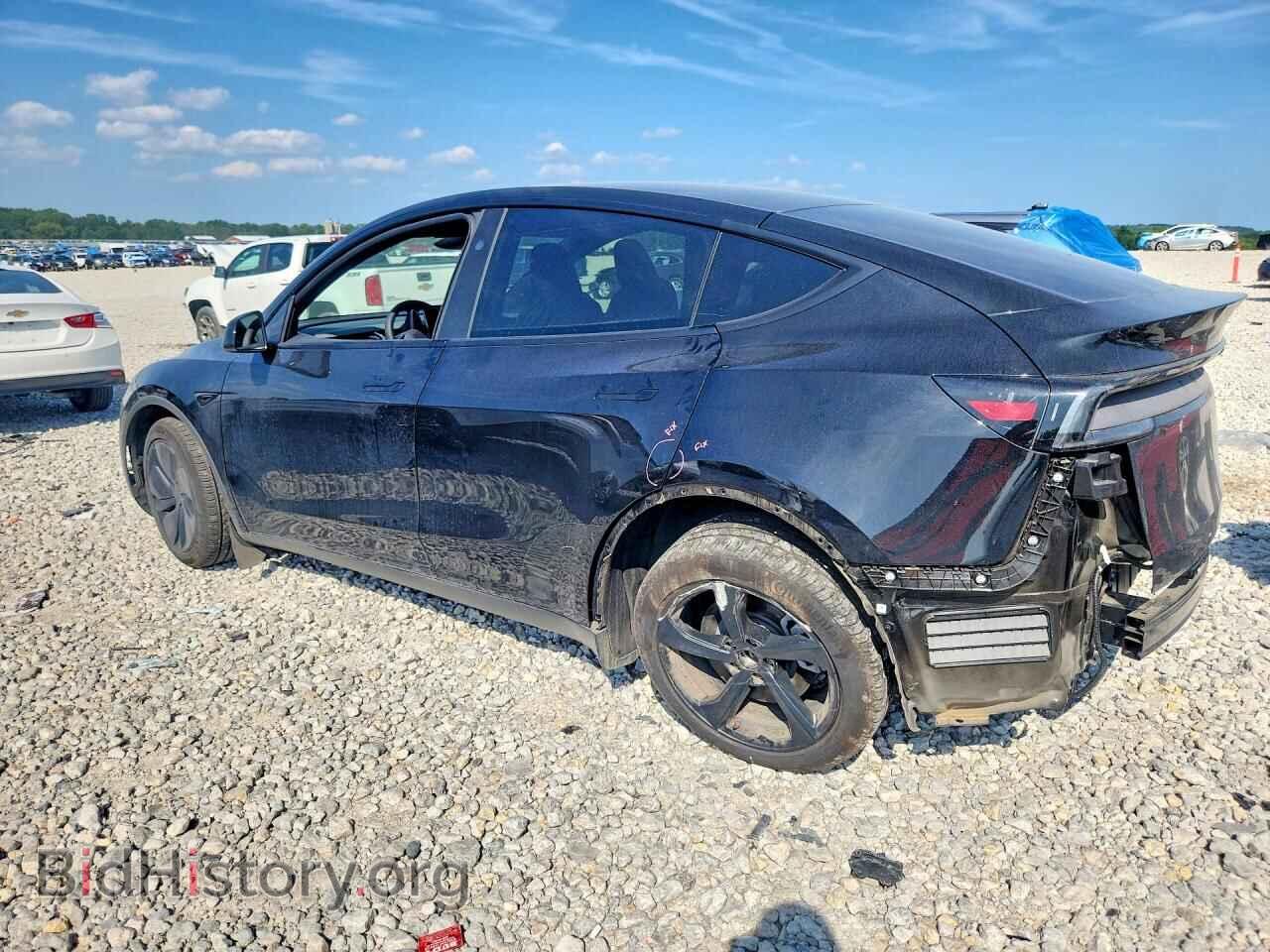 2026 TESLA MODEL Y - VIN: 7SAYGDEE7TF604518 - Фото 2