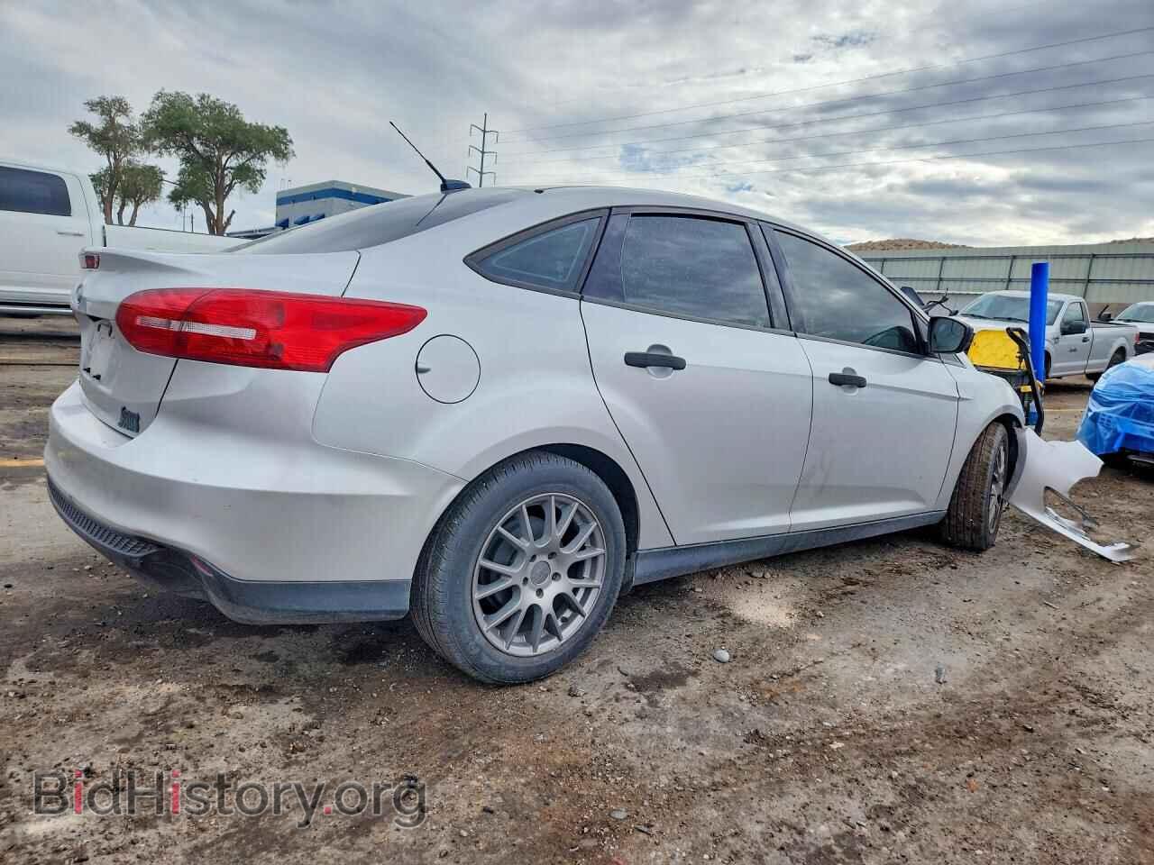 2017 FORD FOCUS - VIN: 1FADP3E22HL343109 - Фото 3