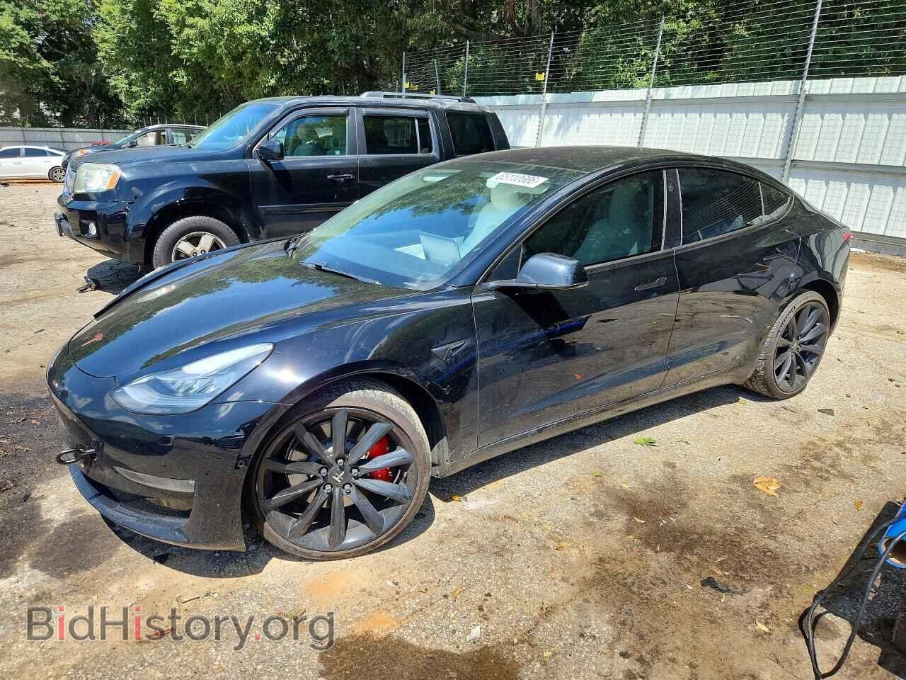 Фотография 5YJ3E1EB2JF171074 - TESLA MODEL 3 2018