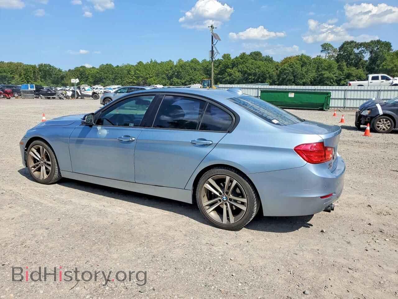 2012 BMW 3 SERIES - VIN: WBA3A5C54CF344864 - Photo 2