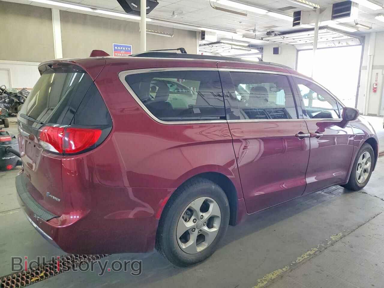2018 CHRYSLER PACIFICA - VIN: 2C4RC1H75JR127002 - Фото 3