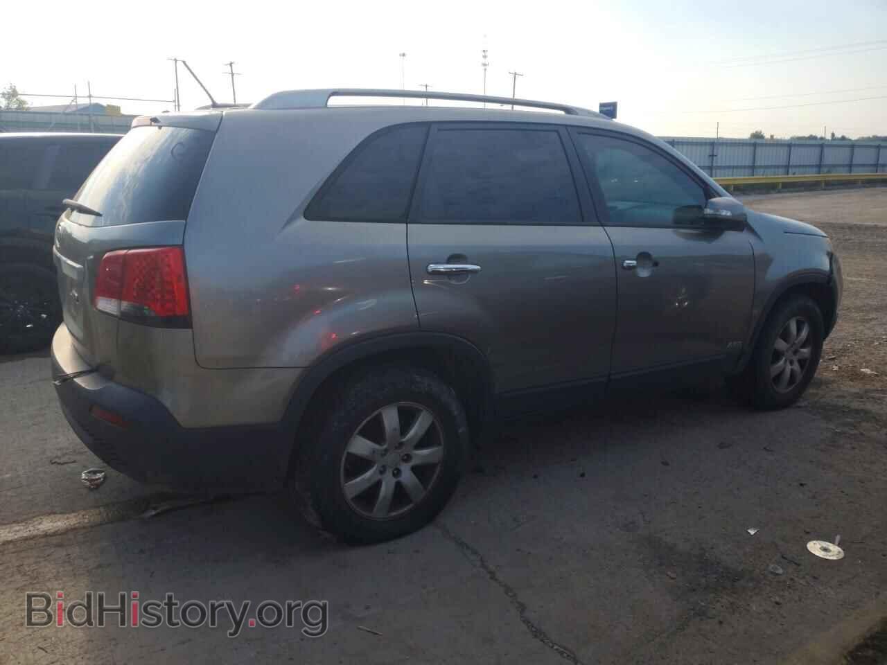 2011 KIA SORENTO - VIN: 5XYKTCA15BG082913 - Photo 3