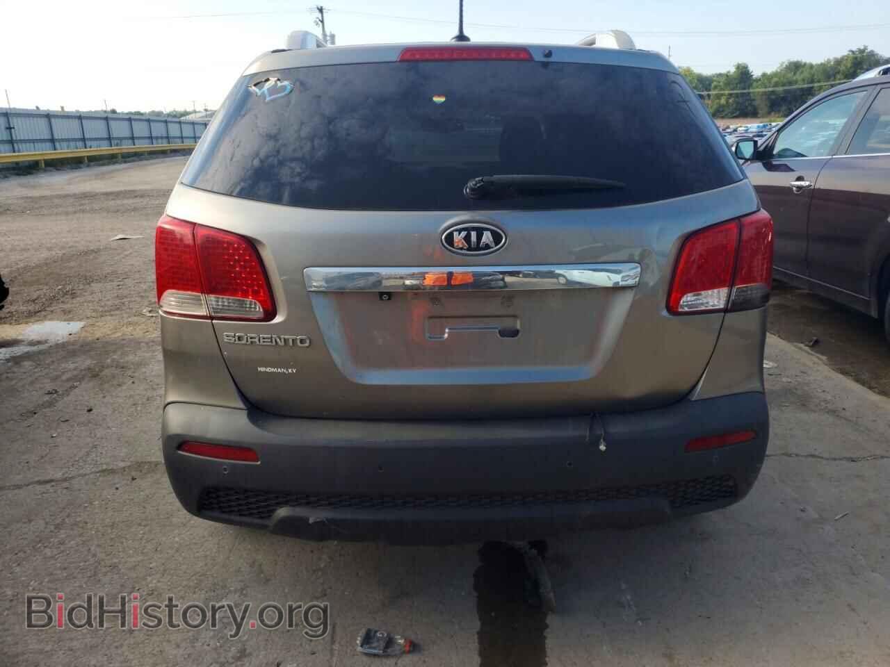 2011 KIA SORENTO - VIN: 5XYKTCA15BG082913 - Photo 6