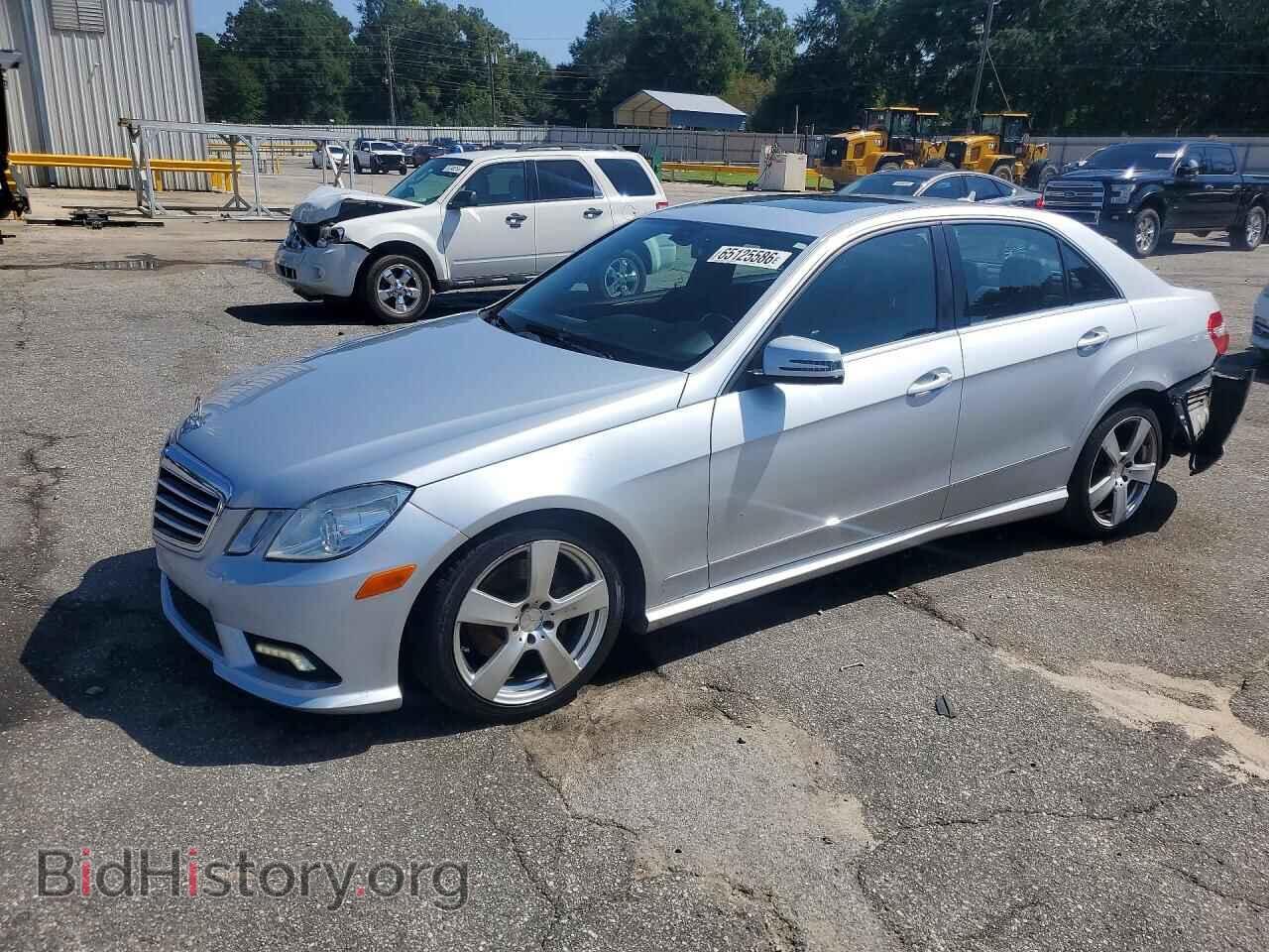 Photo WDDHF5GBXBA387763 - MERCEDES-BENZ E-CLASS 2011