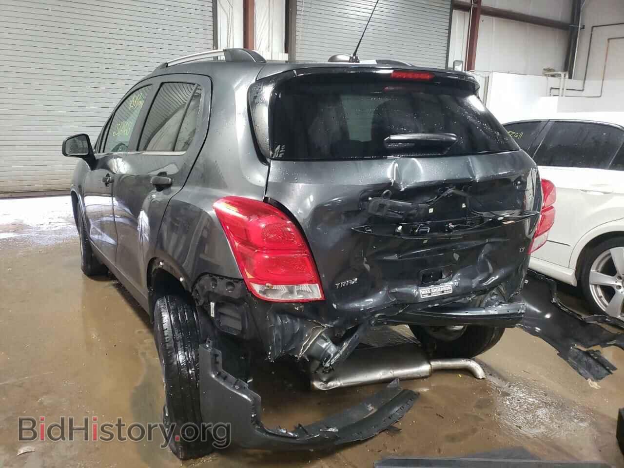 2018 CHEVROLET TRAX - VIN: 3GNCJLSB4JL196627 - Фото 3