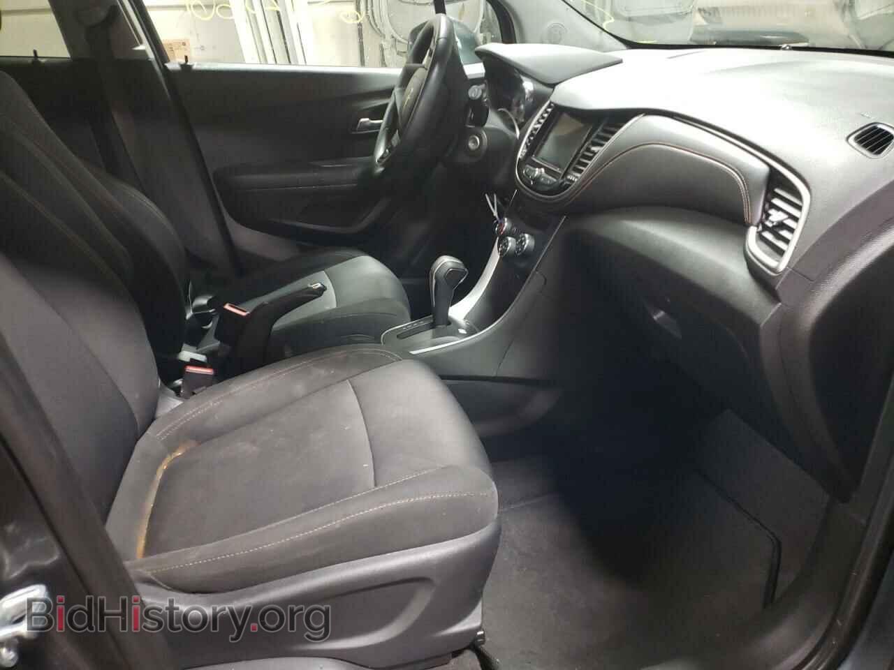 2018 CHEVROLET TRAX - VIN: 3GNCJLSB4JL196627 - Фото 5