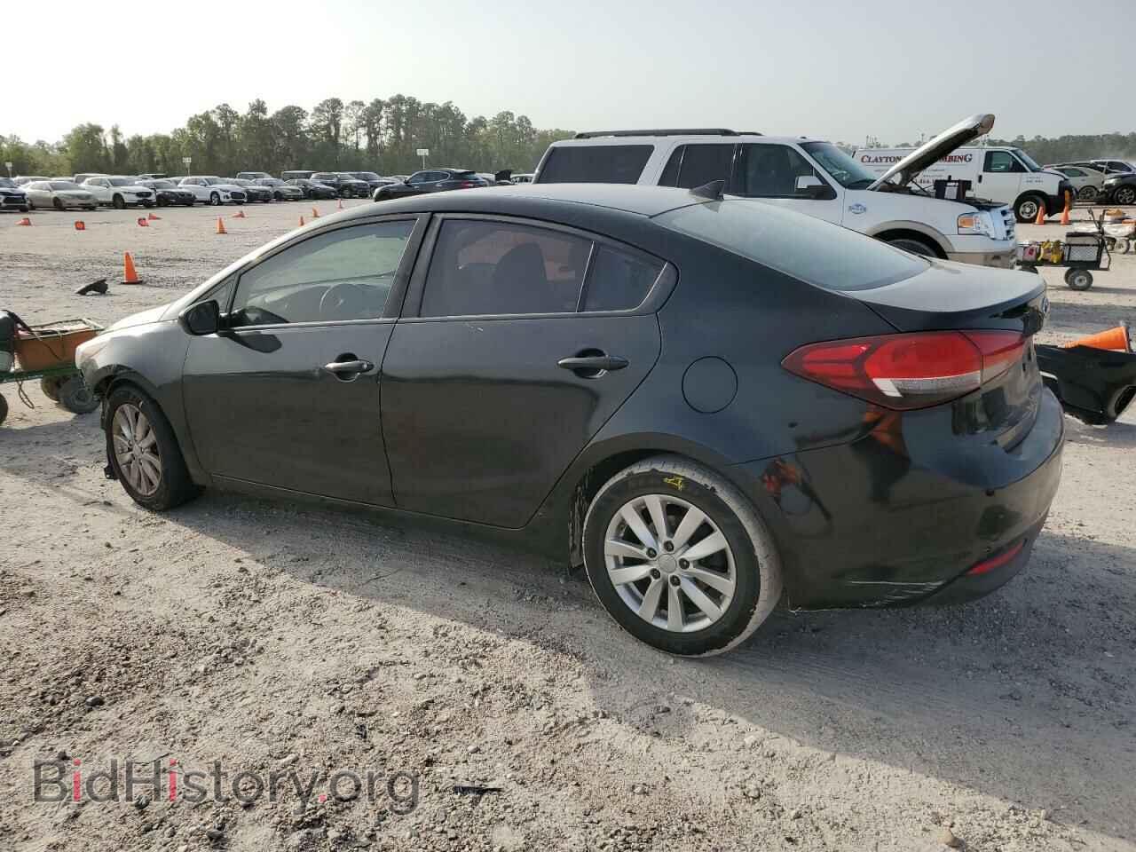 2017 KIA FORTE - VIN: 3KPFK4A77HE081105 - Фото 2